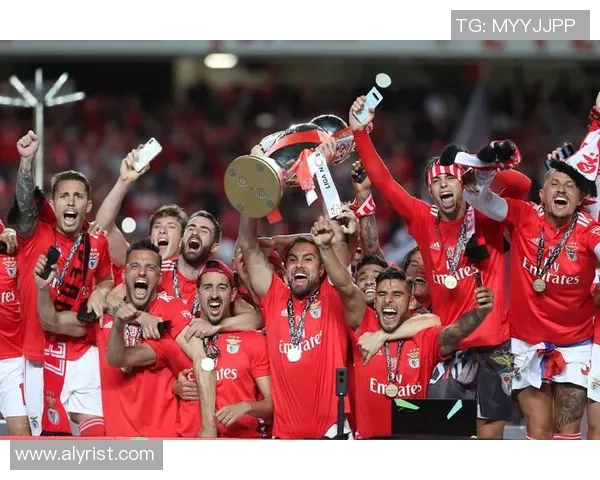 中超精彩对决那不勒斯大胜本菲卡点球大战引发全场热潮分析精彩瞬间