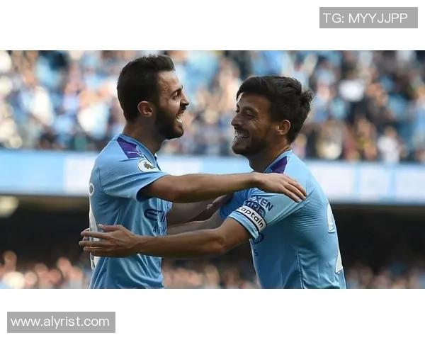 曼城与本菲卡友谊赛激战四季精彩瞬间引发全场热烈反响